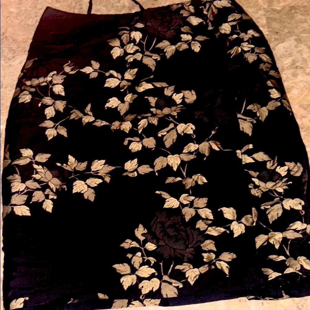 Ellen Tracy Black and Gold Cocktail Pencil Skirt
